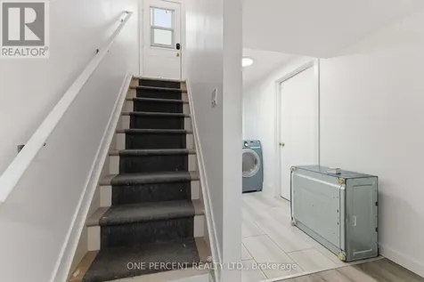 933 Kincaid Court Ottawa ON K1V 6N7