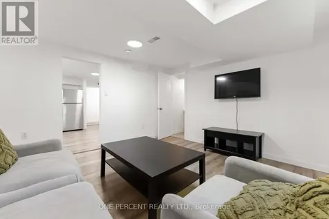 933 Kincaid Court Ottawa ON K1V 6N7