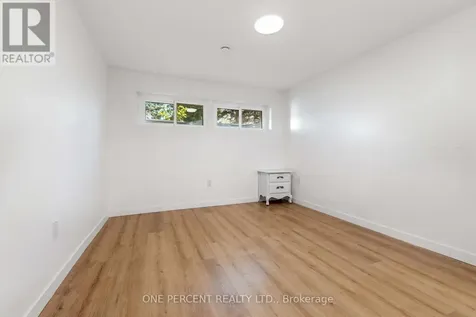 933 Kincaid Court Ottawa ON K1V 6N7