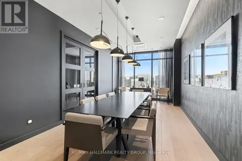 255 Bay Street Ottawa ON K1R 0C5