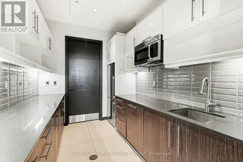 255 Bay Street Ottawa ON K1R 0C5