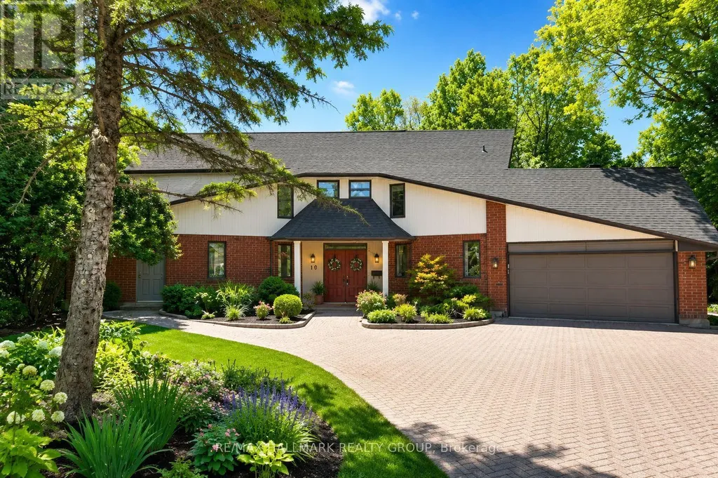 10 Coxford Street Ottawa ON K1J 6J6