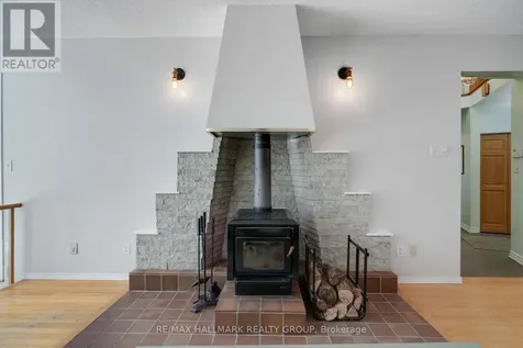 10 Coxford Street Ottawa ON K1J 6J6