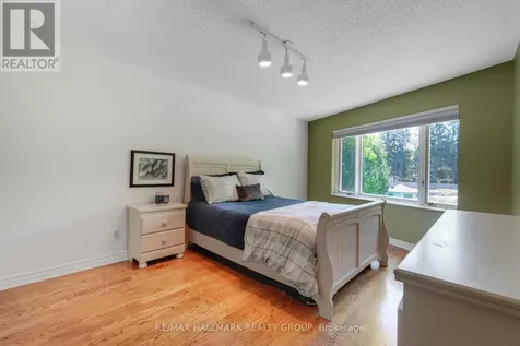 10 Coxford Street Ottawa ON K1J 6J6