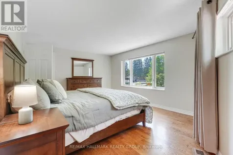 10 Coxford Street Ottawa ON K1J 6J6
