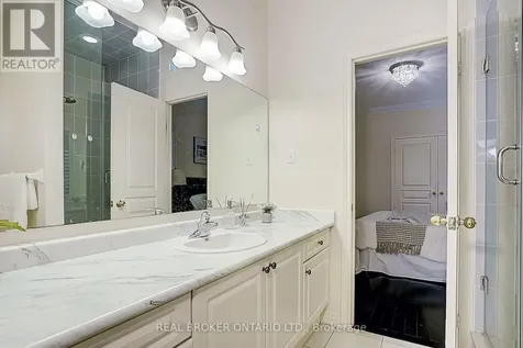 99 Henry Bauer Avenue Markham (berczy) ON L6C 0S3