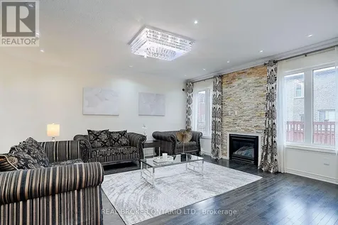 99 Henry Bauer Avenue Markham (berczy) ON L6C 0S3