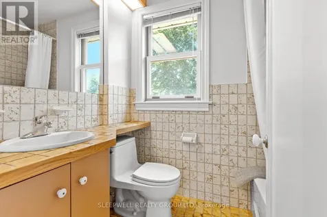 30 Belgrave Road Ottawa ON K1S 0M1