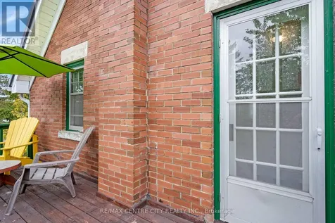 339 Greenfield Avenue Kitchener ON N2C 1E2