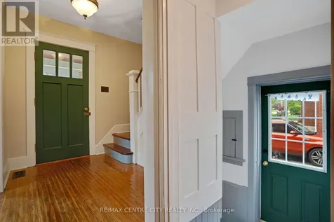 339 Greenfield Avenue Kitchener ON N2C 1E2