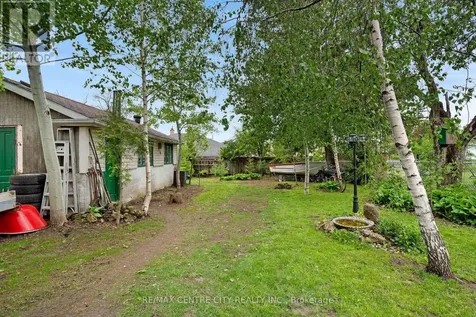339 Greenfield Avenue Kitchener ON N2C 1E2