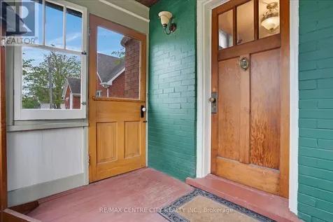 339 Greenfield Avenue Kitchener ON N2C 1E2