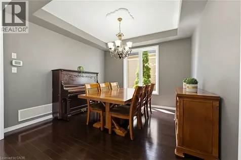 14 Reading Street Breslau ON N0B 1M0