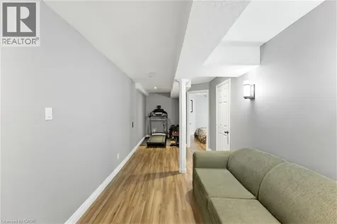 14 Reading Street Breslau ON N0B 1M0