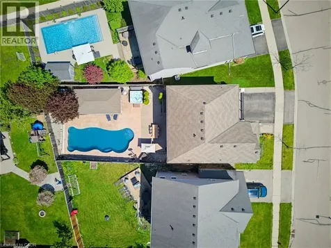 14 Reading Street Breslau ON N0B 1M0