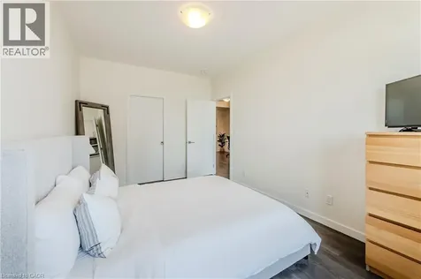 690 King Street West Kitchener ON N2H 5L8