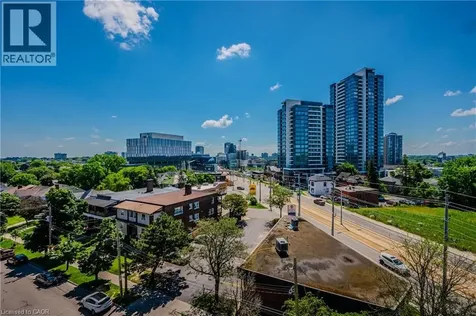690 King Street West Kitchener ON N2H 5L8
