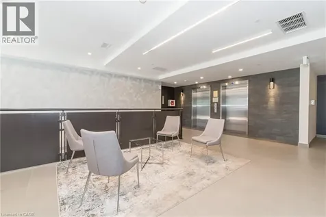 690 King Street West Kitchener ON N2H 5L8