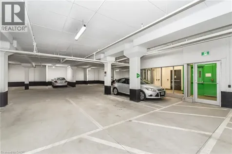 690 King Street West Kitchener ON N2H 5L8