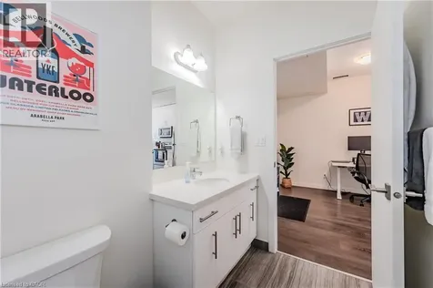 690 King Street West Kitchener ON N2H 5L8
