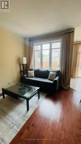 27 Torbec Avenue Ottawa ON K2T 0B6
