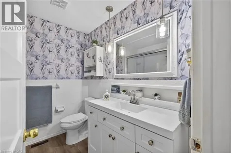 7 Windermere Court Guelph ON N1E 3L3