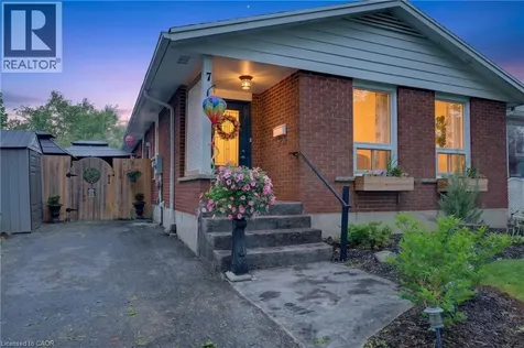 7 Windermere Court Guelph ON N1E 3L3