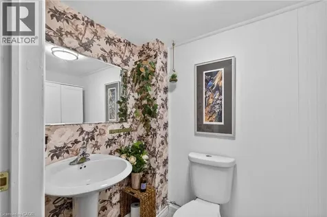 7 Windermere Court Guelph ON N1E 3L3