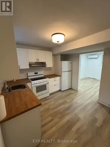 378 Montfort Street Ottawa ON K1L 5N1