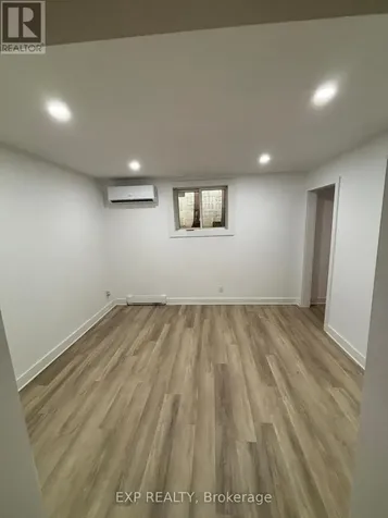 378 Montfort Street Ottawa ON K1L 5N1