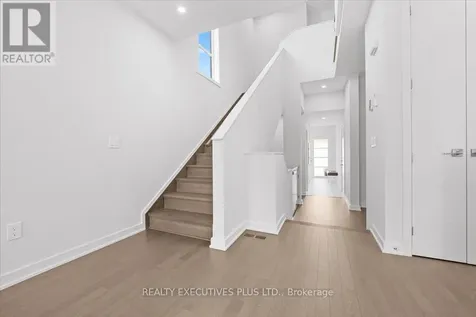 699 Honeydew Street Ottawa ON K1X 0K5