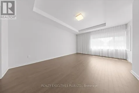 699 Honeydew Street Ottawa ON K1X 0K5