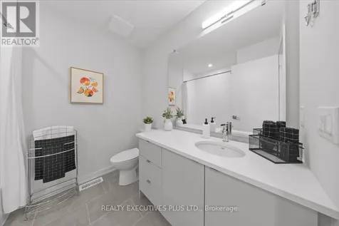 699 Honeydew Street Ottawa ON K1X 0K5
