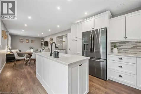 687 Champlain Boulevard Cambridge ON N1R 7Z8