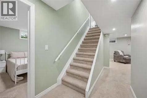 687 Champlain Boulevard Cambridge ON N1R 7Z8