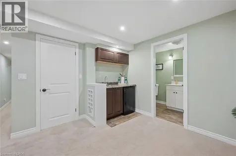 687 Champlain Boulevard Cambridge ON N1R 7Z8