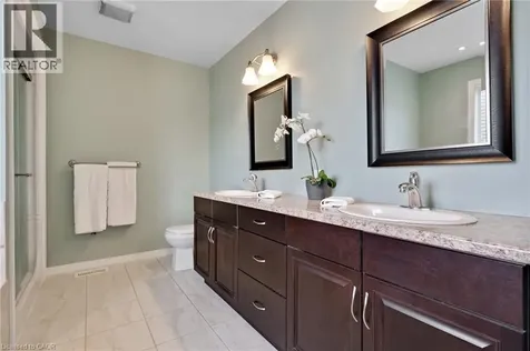 31 Townsend Drive Breslau ON N0B 1M0