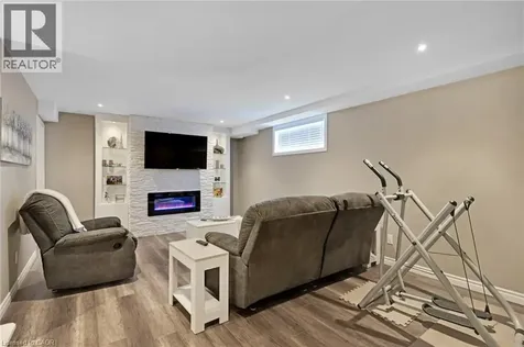 31 Townsend Drive Breslau ON N0B 1M0