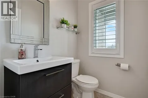 31 Townsend Drive Breslau ON N0B 1M0