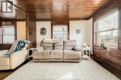 8 Sarah Street Thamesville ON N0P 2K0