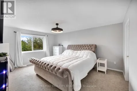 189 Hunter Way Brantford ON N3T 0B7