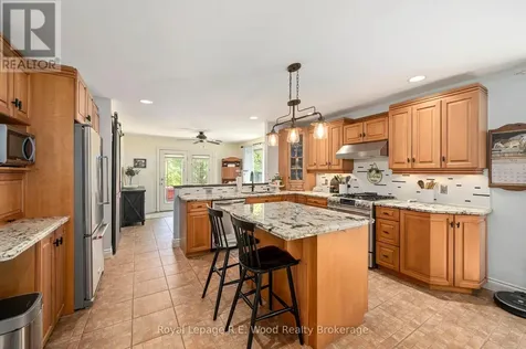 29 Woodside Drive Tillsonburg ON N4G 5P9