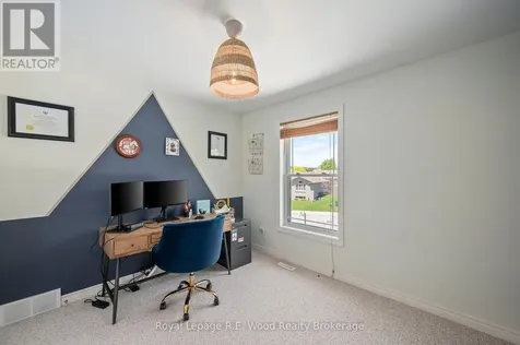 29 Woodside Drive Tillsonburg ON N4G 5P9