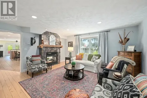 29 Woodside Drive Tillsonburg ON N4G 5P9