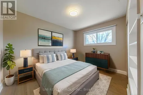 17 Forest Park Avenue Ottawa ON K2E 5A2