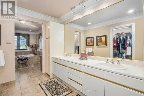 105 Margaret Anne Drive Ottawa ON K0A 1L0