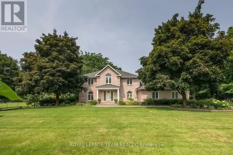 105 Margaret Anne Drive Ottawa ON K0A 1L0