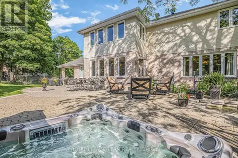 105 Margaret Anne Drive Ottawa ON K0A 1L0