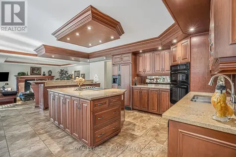 105 Margaret Anne Drive Ottawa ON K0A 1L0