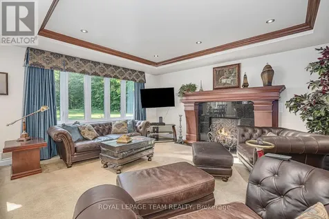 105 Margaret Anne Drive Ottawa ON K0A 1L0